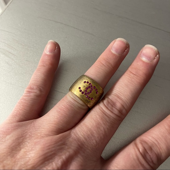 Vintage Chanel ring. - Picture 1 of 6